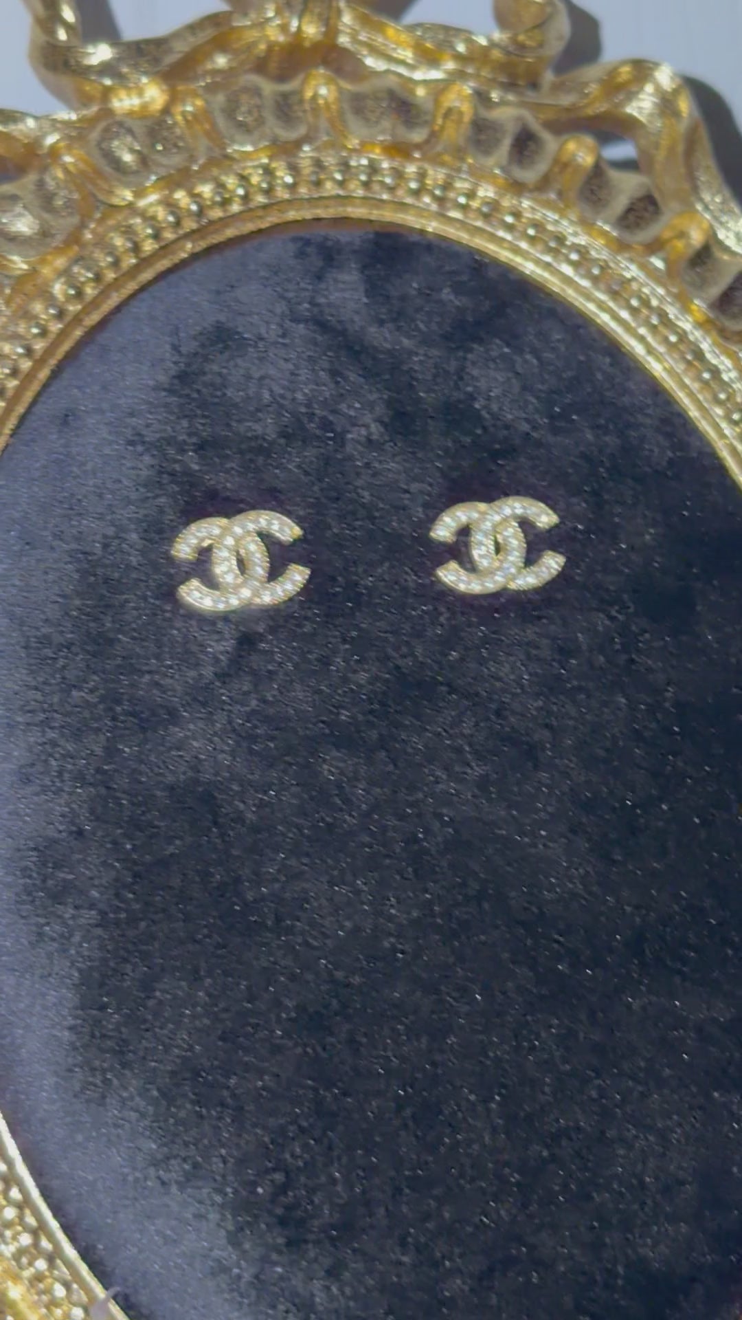 Lumière Gold Interlock Earrings